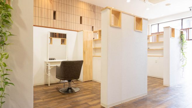 TOM HAIR DESIGN 楠葉店